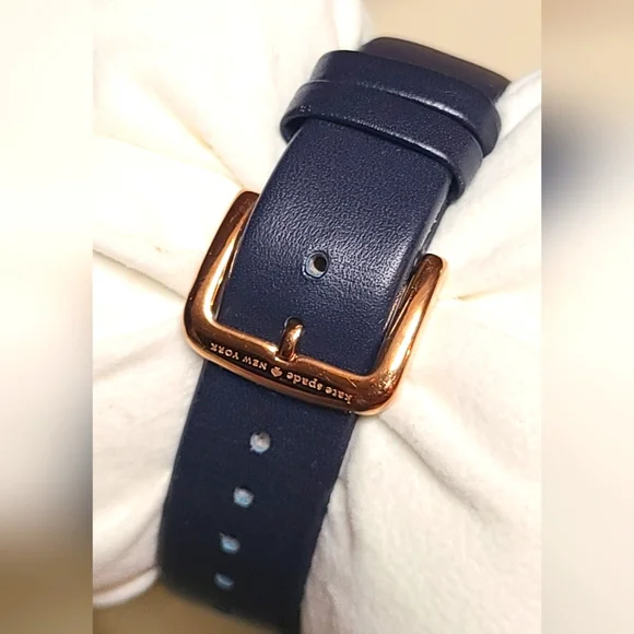 Kate spade New York smart watch R$250 VGUC. - Picture 10 of 15